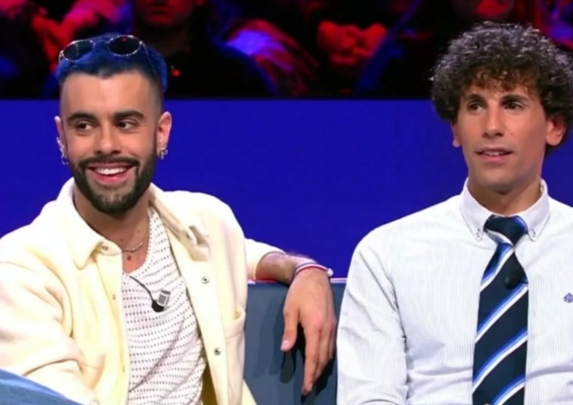 nuri_x2's tweet image. "Vuestros nombres están en cada capítulo de esta historia; todo pasa por vosotros."
#GraciasOscaryRuvens #GH22D