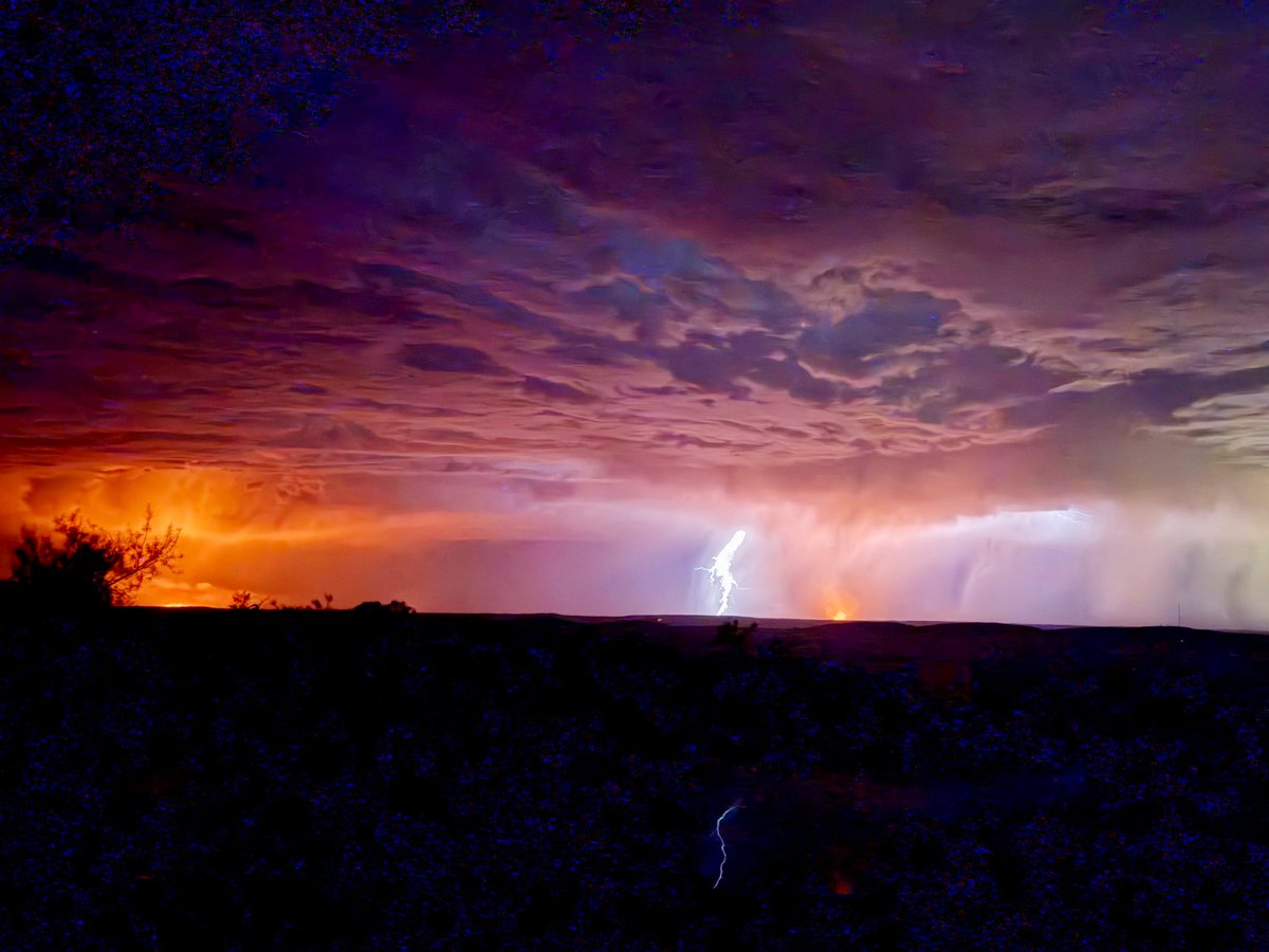 Night out with fires and lightning last night ⚡️ 🔥