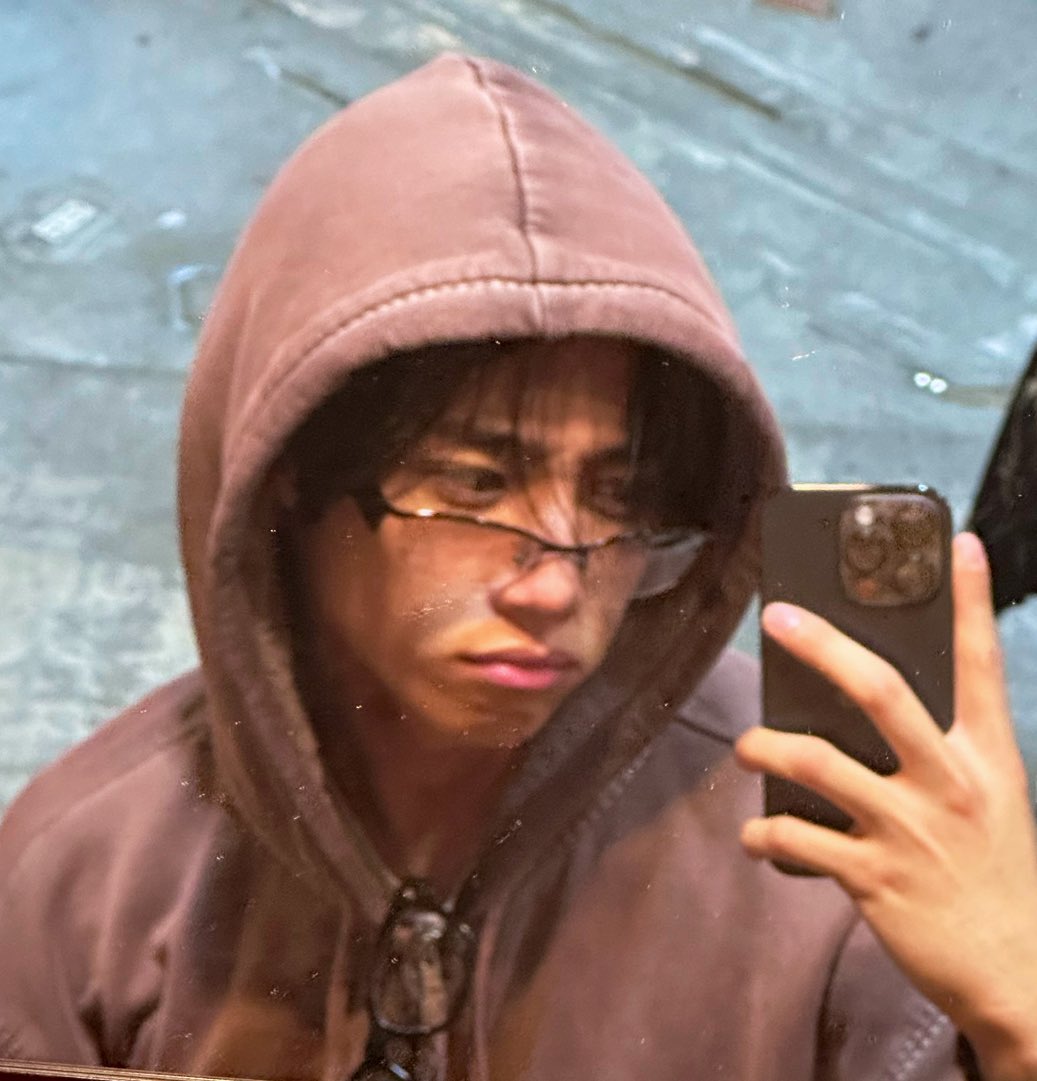 swlovezone's tweet image. 