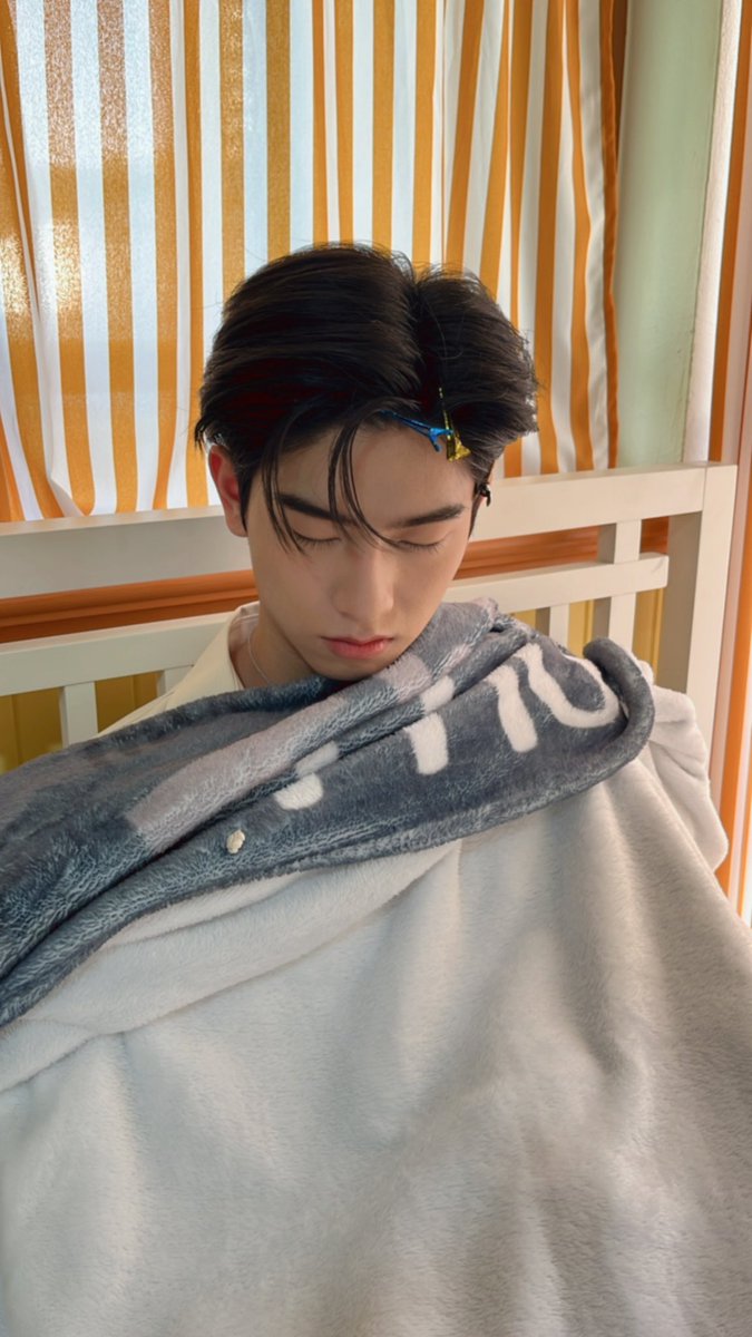 kongjiro_'s tweet photo. ตื่นได้แล้วน้าาาาา55555

YOUR SKY AT THE SEA
#YourSkySeriesEP6 https://t.co/5TL8DDMkZX