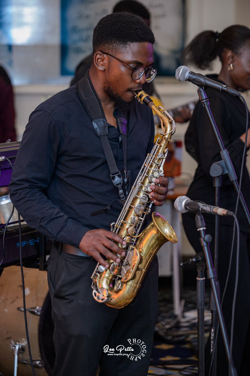 leepittsphotog1's tweet image. #LiveMusic
#BandPerformance
#SarovaStanley
#EventPhotography
#EndYearParty
#NairobiEvents
#KenyaPhotography
#LiveBandExperience
#CorporateEvents
#SoulMusic
#JazzVibes
#LeePittsPhotography