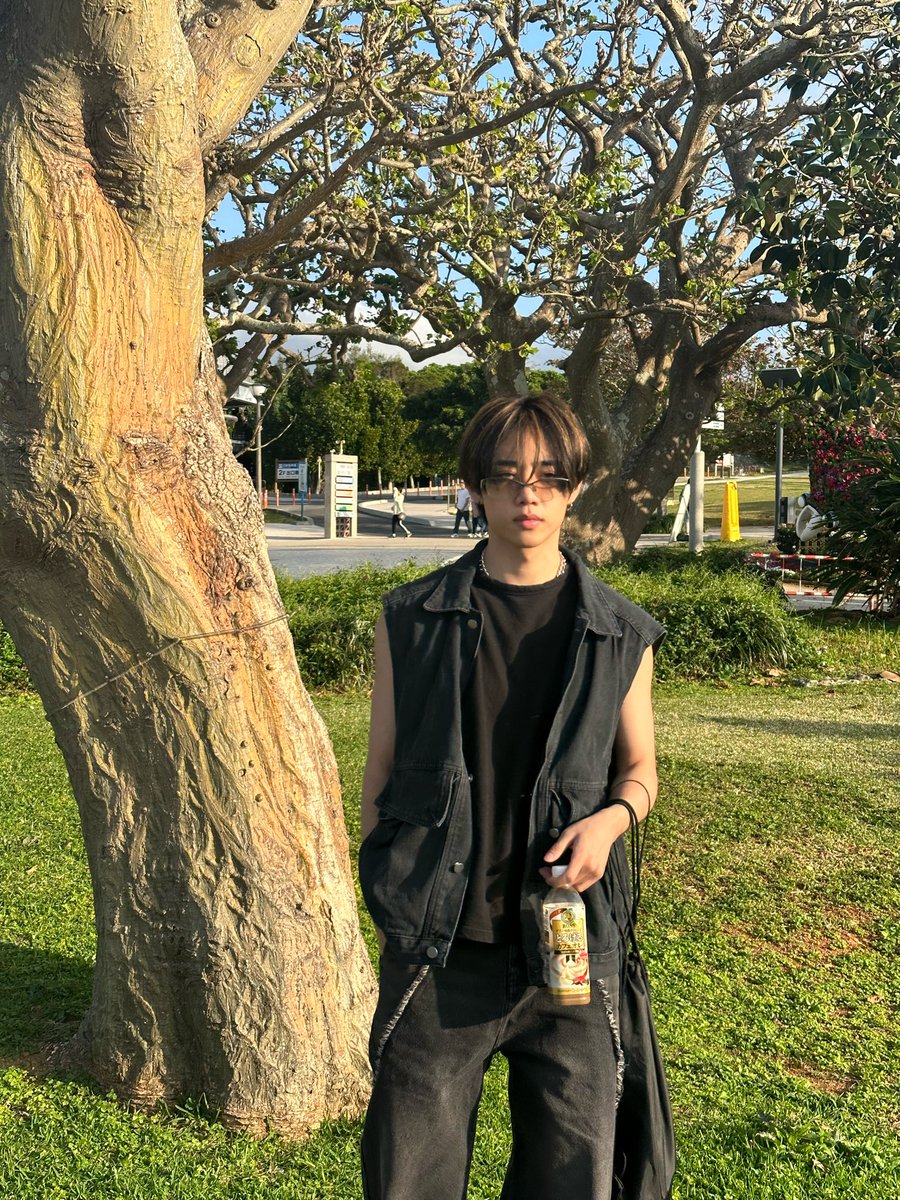 swlovezone's tweet image. kim sunwoo 🚬