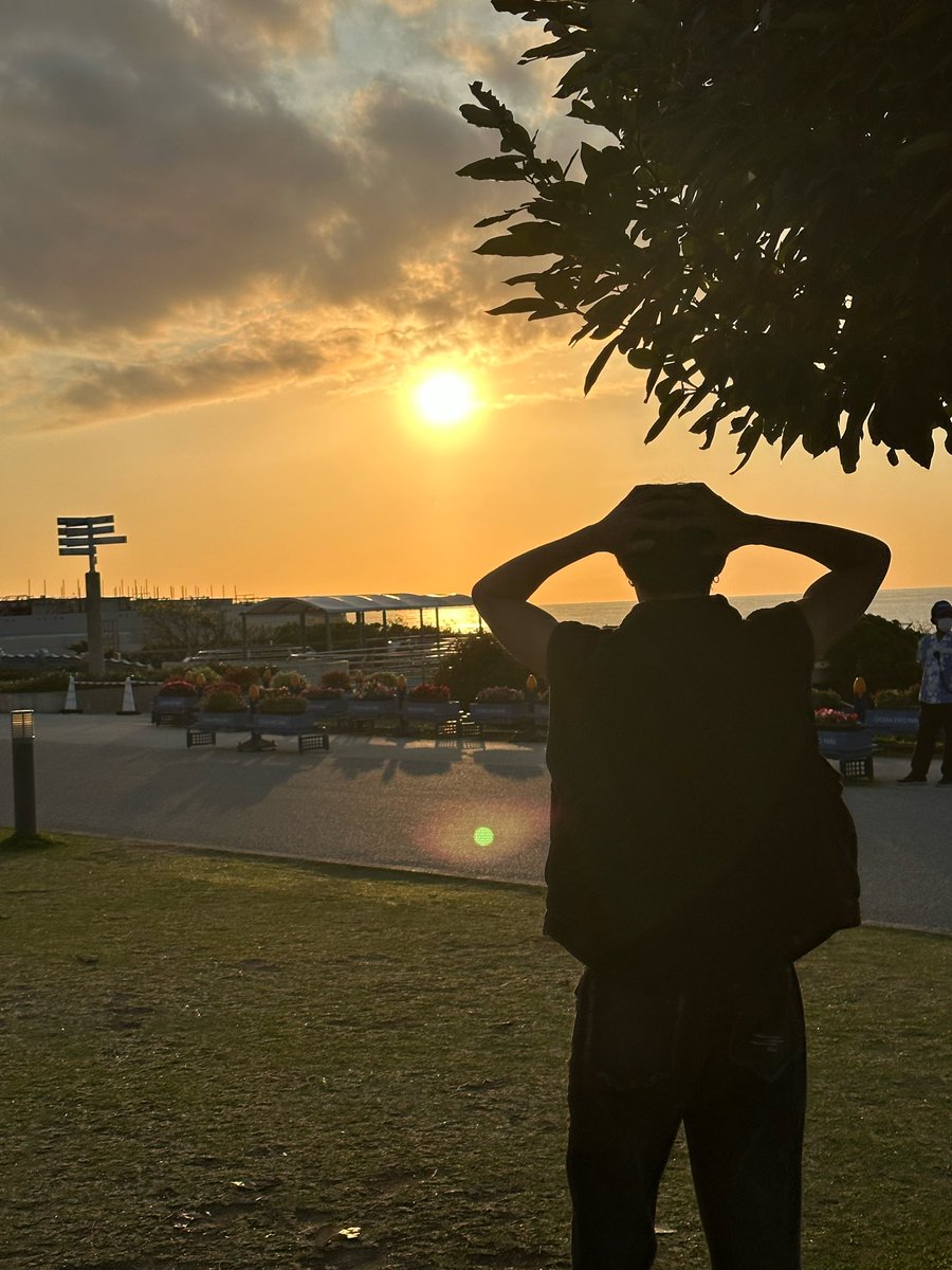 swlovezone's tweet image. kim sunwoo 🚬