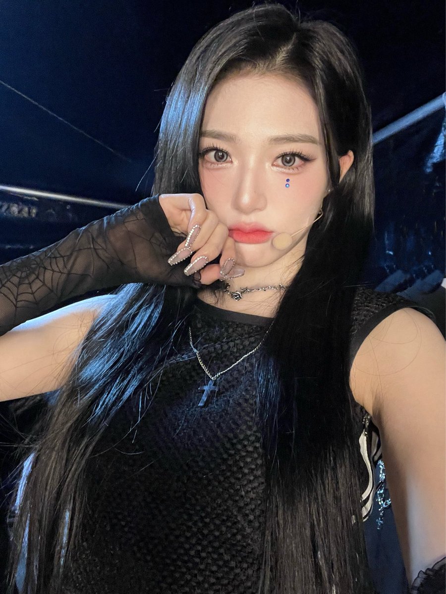 S15updates's tweet photo. 🦊 fromm updates https://t.co/Weo3zks4Hl
