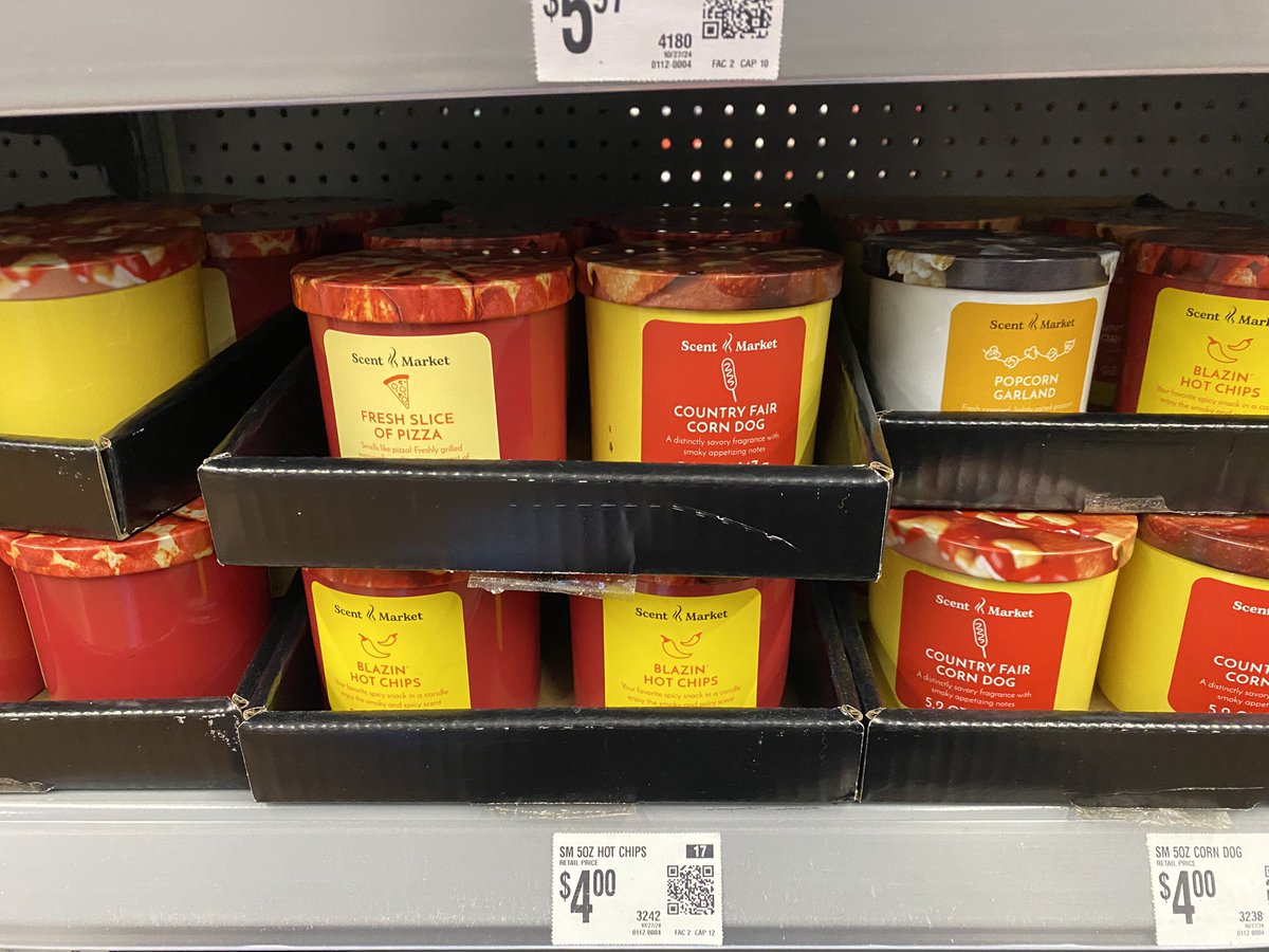 That’s it. Christmas is canceled 🤢