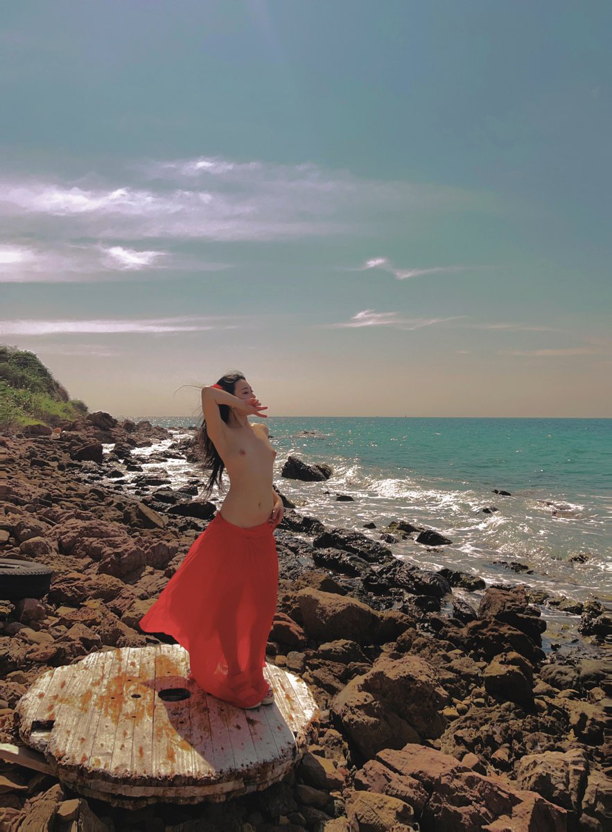 福利姬維他命B分享的黄推图片2 - 网红私拍内容