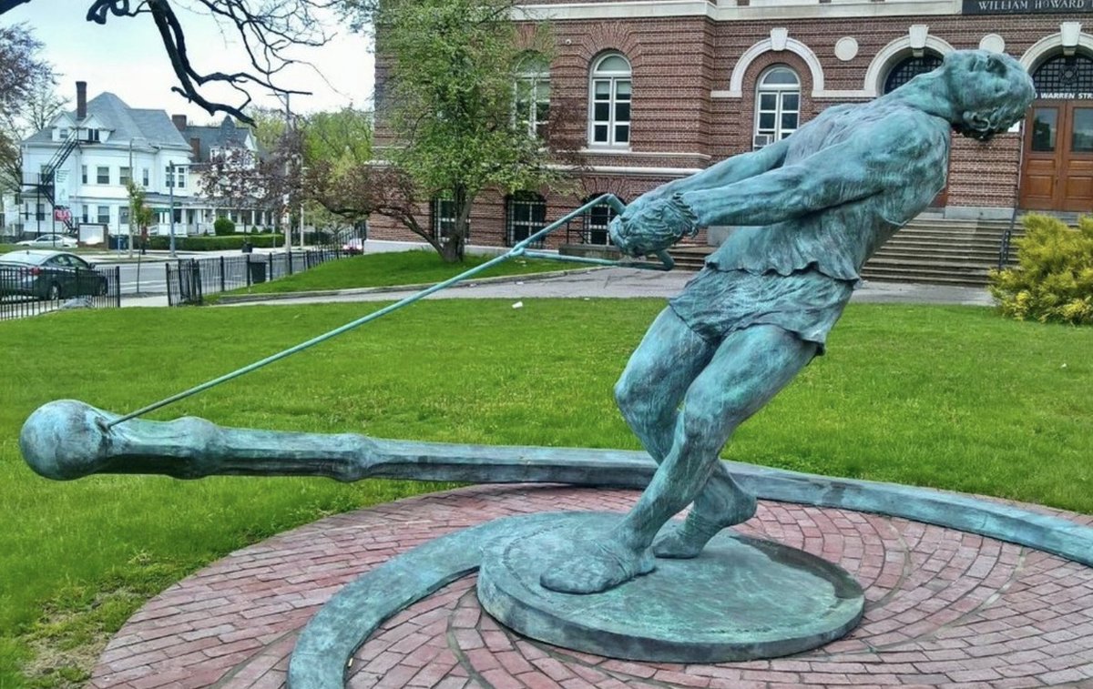 Beau Throws tweet media