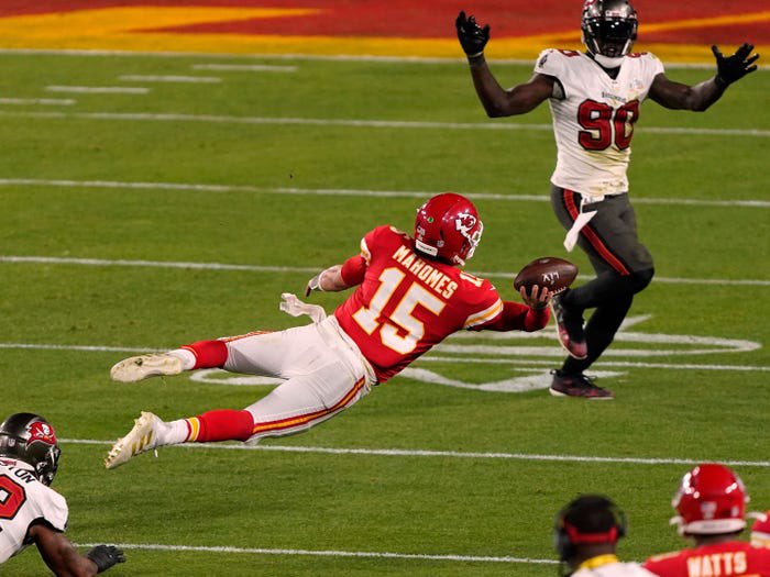 NickCookICT's tweet photo. @88POV88 @BleacherReport Already has. In a Super Bowl. Hit his receiver in the face at the goal line. https://t.co/EFPo4iMC1J