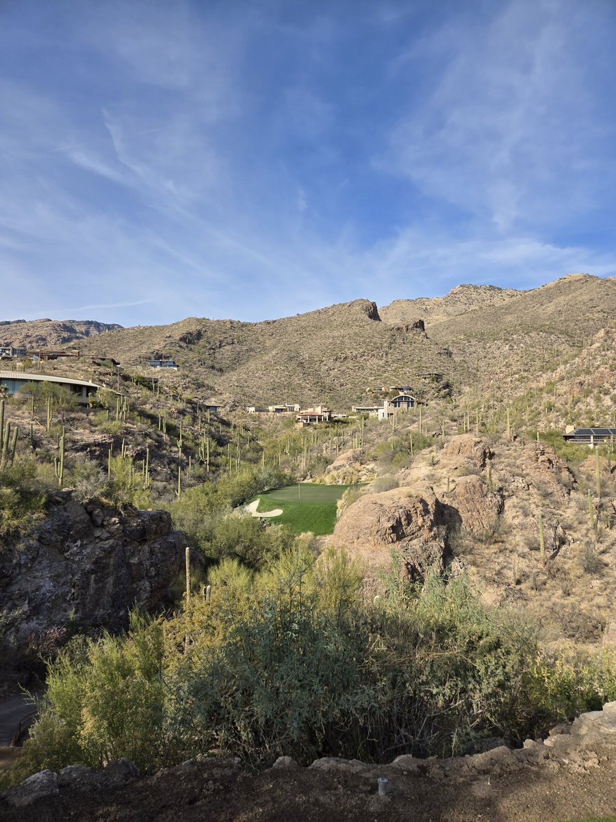 Dkief1's tweet photo. @NUCLRGOLF Ventana Canyon https://t.co/W9F7OR9tdb