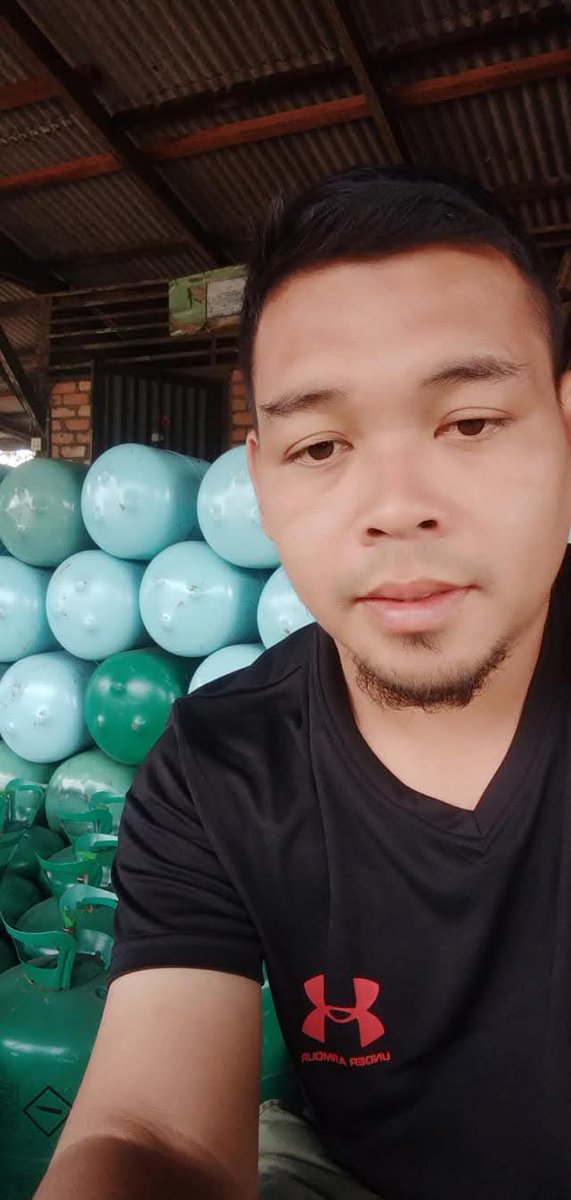 MohdAmi99719187's tweet photo. Beginilah kerja saya,menyara mak dialisis dan ayah OKU kemalangan,saya membuat dan menjual tabung duit dari tong gas Aircond terpakai..dalam dan luar siap spray..kwn2 boleh tempah ikut design sendiri..

Rm120 siap pos custom

Rm110 siap pos design ready stok

0105163959 https://t.co/bj0knfd6Xf