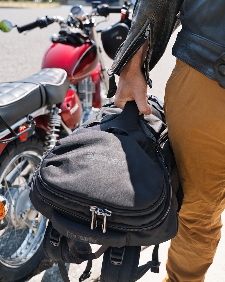 Pacsafe's tweet image. Get ready for your travel plans with Pacsafe this year, ensuring the ultimate peace of mind with anti-theft technology designed to protect your belongings, bag, and identity. 🔒✔️
#antitheft #SafetyFirst #traveling #pickpockets