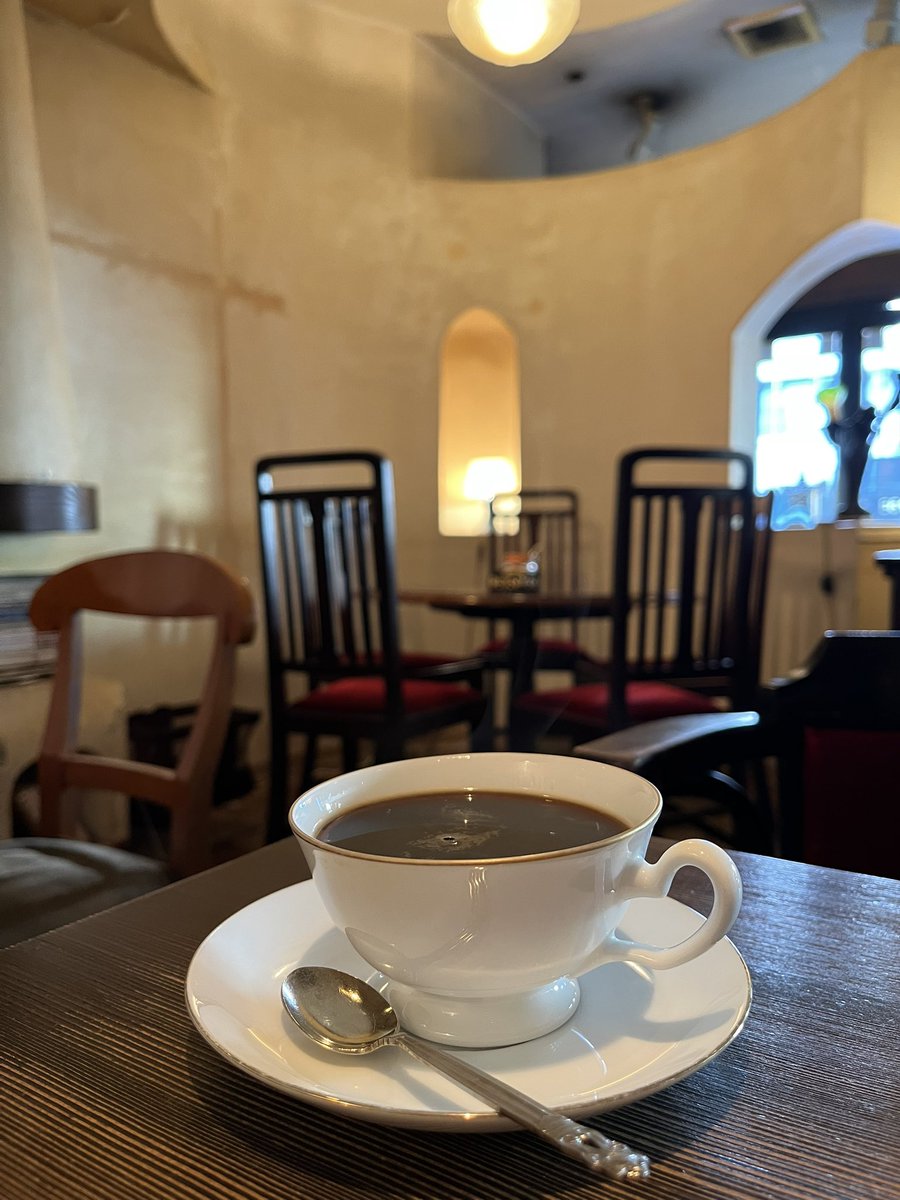 narumita's tweet image. これから出産・赤ちゃんを迎えるご家庭でのお手伝いをすることになってるので、都立駒込病院で追加接種をしてきました。

前回打ったのは10年以上前なので。
10年後生きてたらまたうちます☺️
＃百日咳 
＃boostrix 

田端駅に向かう動坂下のカフェ さをとめ オススメ☕️。
ランチタイムのスープも