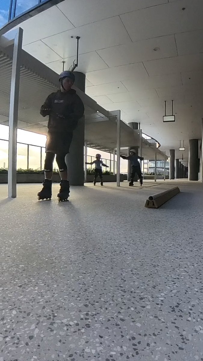 Rollerblading Brisbane Skate School tweet media