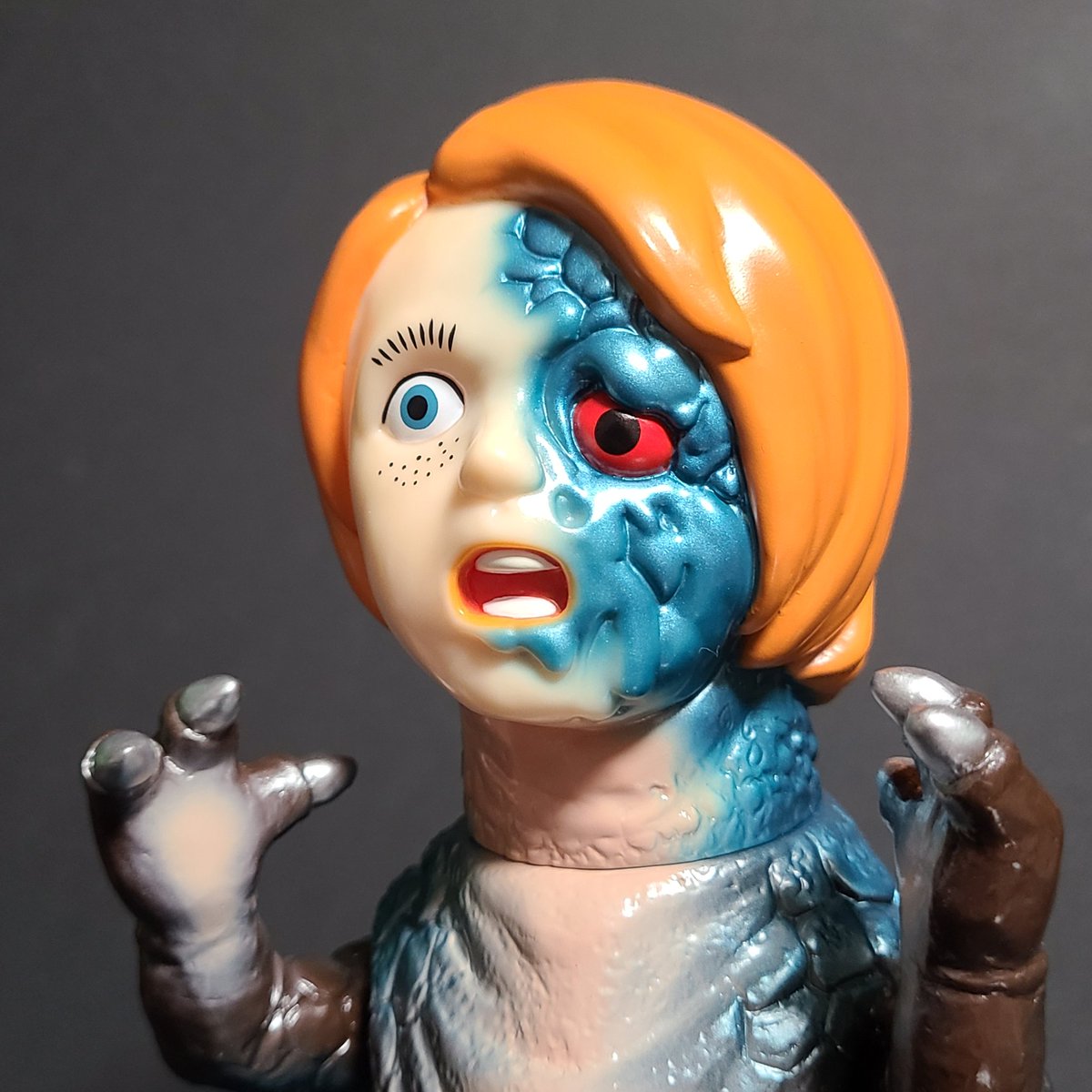 gregmishkaさんとnicolas_lestangさんのコラボ作品MISHKA VOODOO