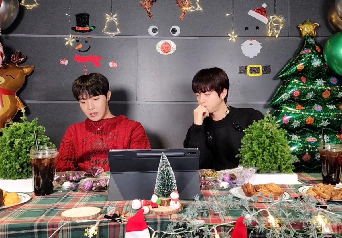 zury_600's tweet photo. Los amoo💕💕
#JHOPE #JIN https://t.co/U5kbDuGmoz