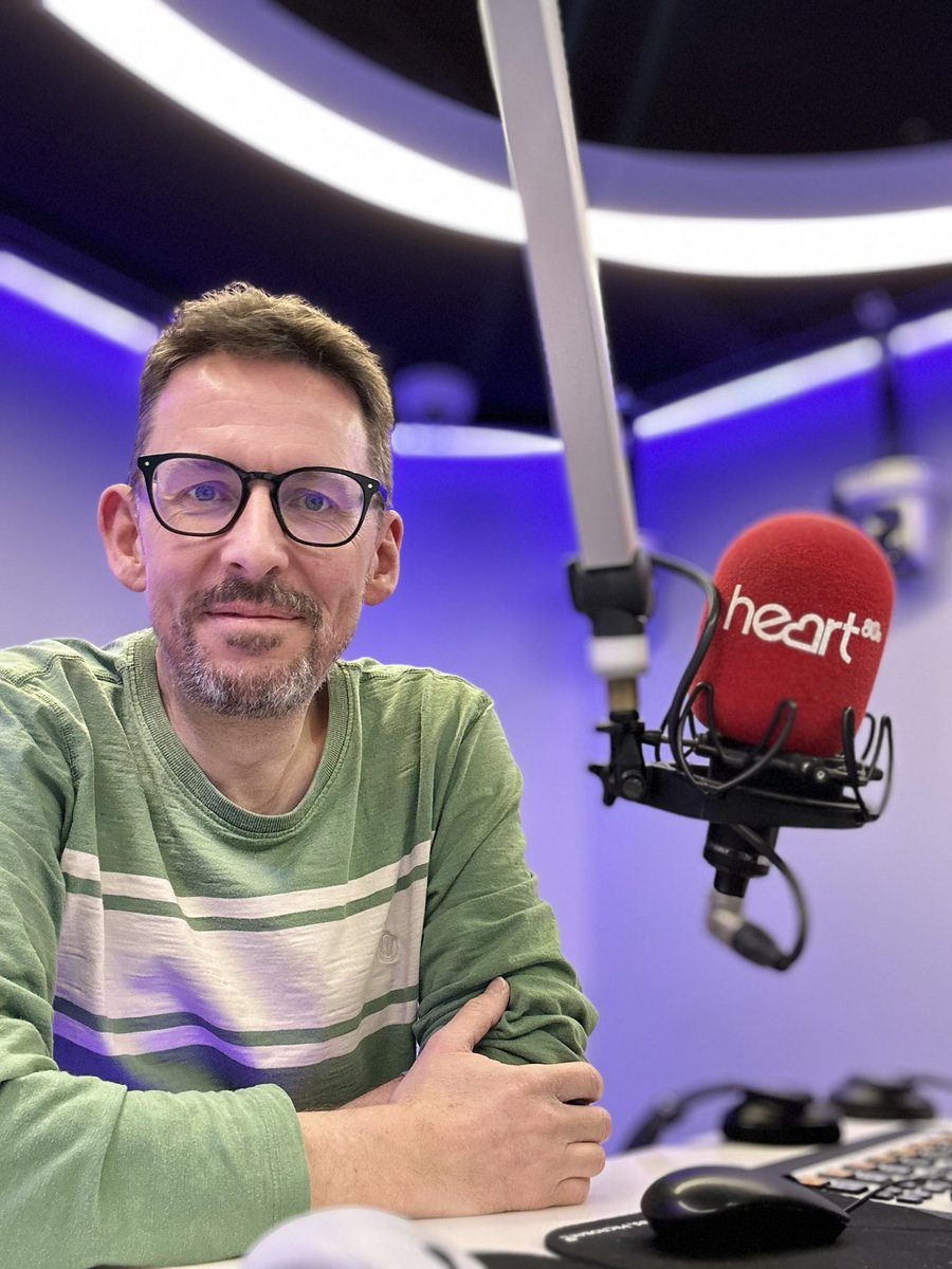 HAPPY CHRISTMAS EVE EVE! 🎄
Live on <a href="/Heart80s/">Heart 80s</a> Breakfast til 10 incl. the final #Moanday of the year! 

<a href="/GlobalPlayer/">Global Player</a> 📻 DAB 🗣️ Play Heart 80s