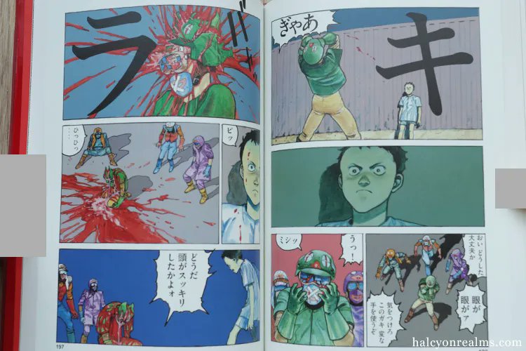 Some of the colored pages from the Young Magazine serialized edition of Katsuhiro Otomo's AKIRA manga (vol 1) released in August this year as part of the Otomo The Complete Works series - https://t.co/ZECyJCTKAm
#大友克洋 #大友全集 