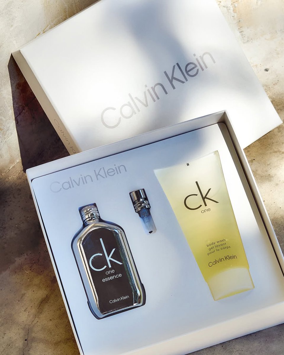 theimaginspace's tweet photo. เลือกได้แล้ว ของขวัญให้ตัวเองวันปีใหม่
#CalvinKleinFragrance
#CalvinKleinTH #CKOneEssence
#CKFragranceEndorserZee
@zee_pruk ꒰ #ZeePruk ꒱ 🌼⟡◟🌿 https://t.co/i9A0qVCjF7