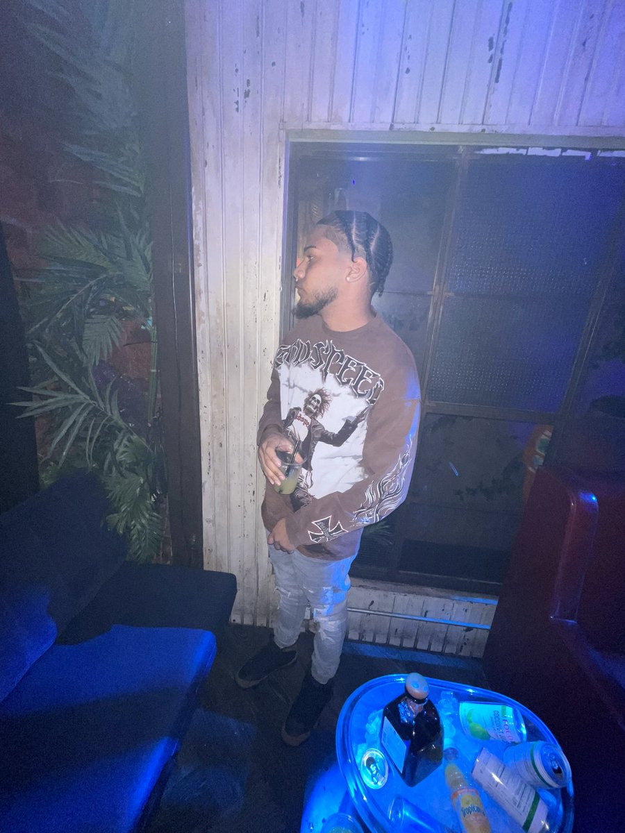 🥀🚬