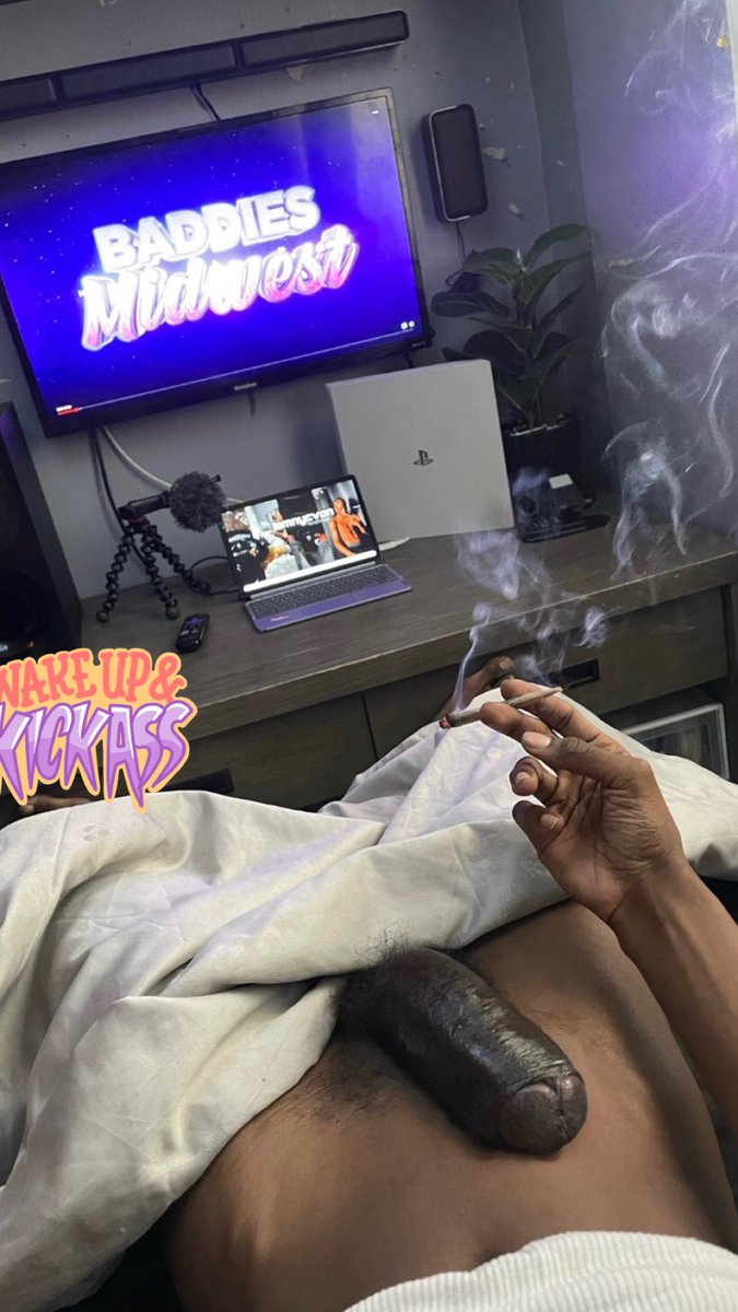 baseetjake's tweet photo. Who’s down to suck this #Bigassdick while I watch Baddies Midwest🤪 https://t.co/zY4SJnam5l