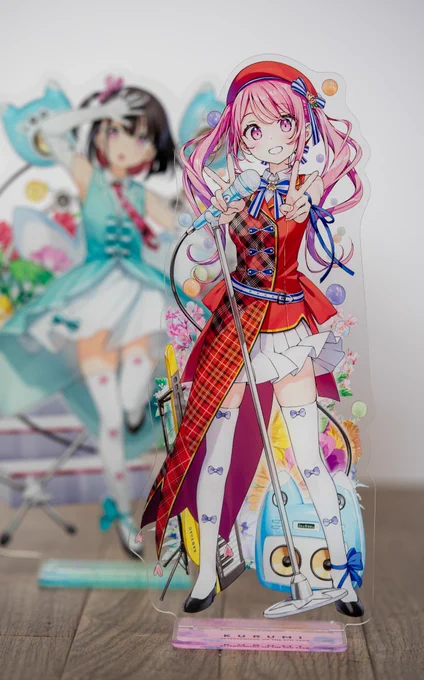 セットのくるみアクリルスタンドは高さ24cmの大きいサイズで、しずくのアクスタと並べられます。アイドル!#C105 