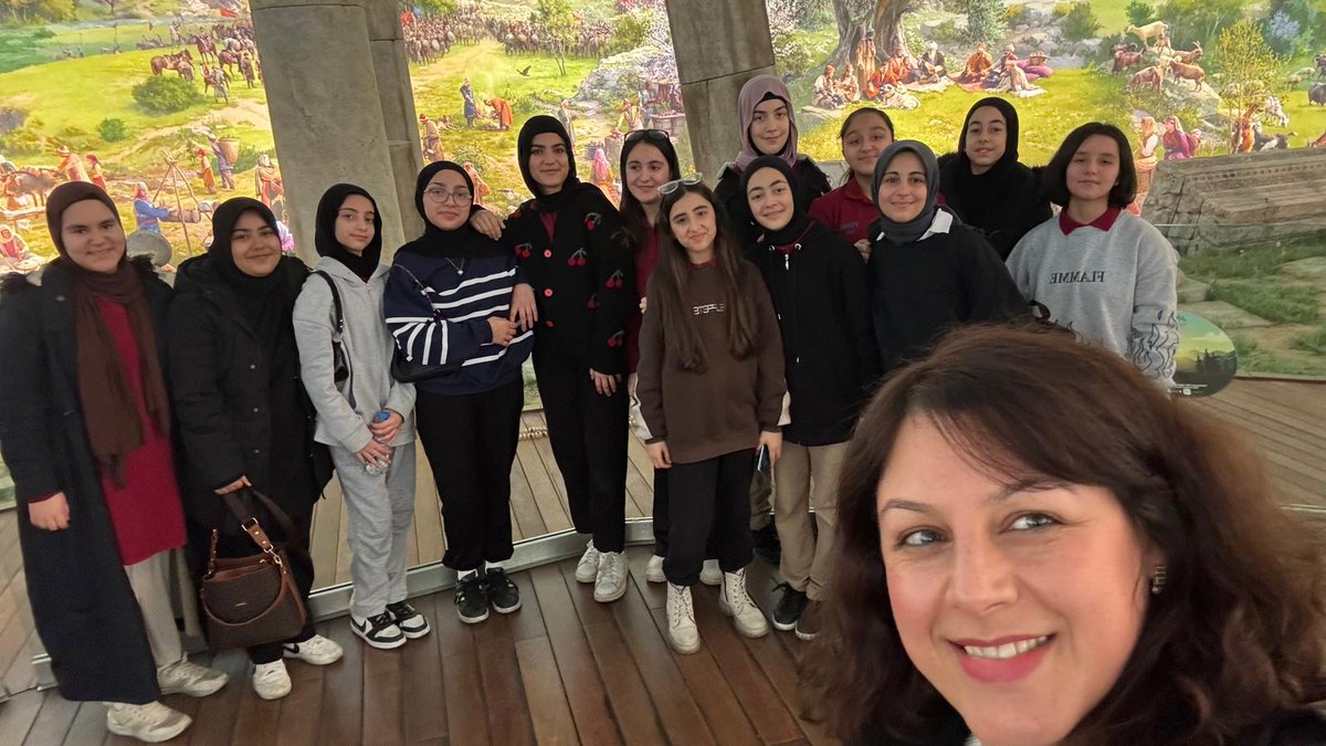 Bursa'da bulunan Panorama 1326 Bursa Fetih Müzesi'ne gezi düzenledi.
<a href="/Osmangazi_MEM/">Osmangazi İlçe Milli Eğitim Müdürlüğü</a> 
<a href="/bursailmem16/">Bursa İl Millî Eğitim Müdürlüğü</a> 
<a href="/Muhammedkartav/">Muhammed</a> 
<a href="/tcmeb/">Millî Eğitim Bakanlığı</a>