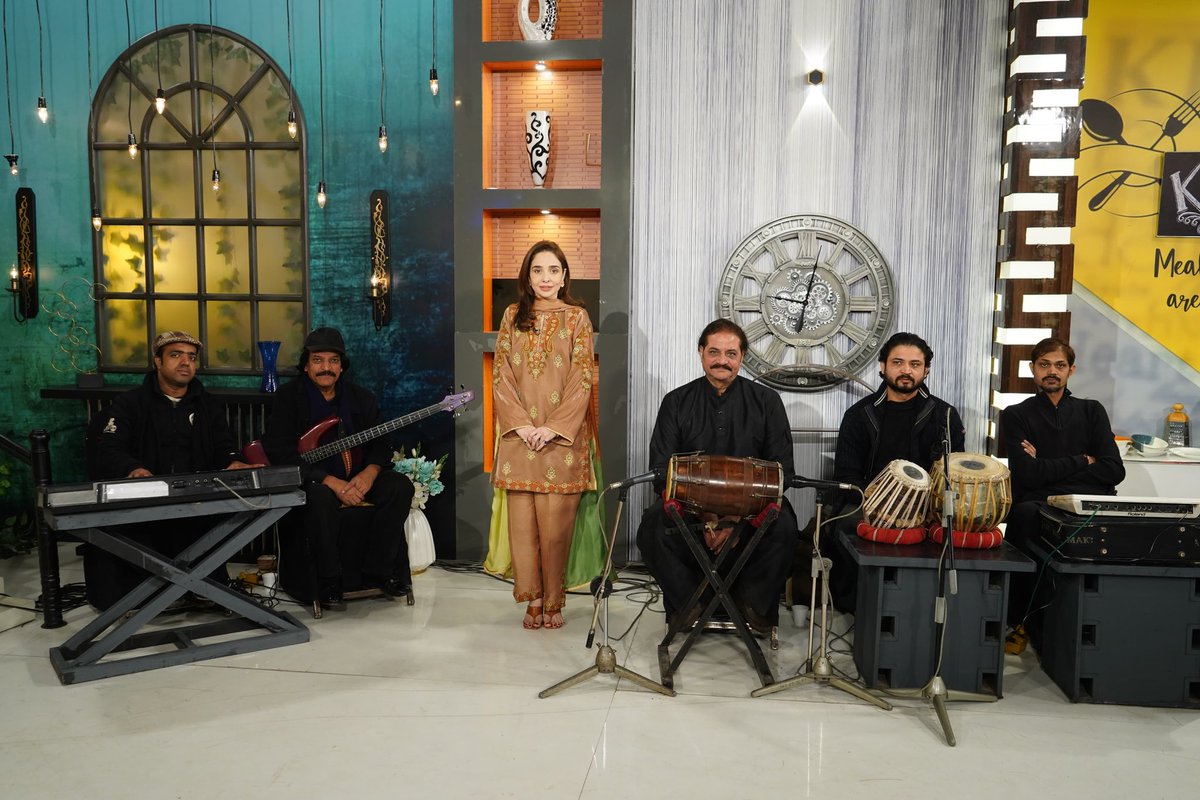 PTVHomeOfficial's tweet photo. Morning@Home
23-12-202
TRIBUTE TO MADAM NOOR JAHAN
Tahir Sarwar Mir( Senior Journalist)
Adeel Barki (Singer)
Riaz Khan(Host)
Falak Ijaz (Singer)
Chef Amna IIyas
#MadamNoorJahan
#QueenOfMelody
#NoorJahanLegacy
#MelodicQueen
#PakistaniIcon
#TributeToNoorJahan
#LegendaryNoorJahan https://t.co/QEJ4cmWjOn