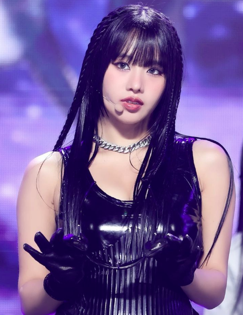 About Music tweet media