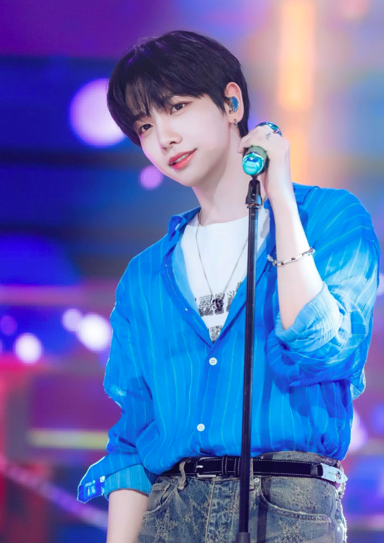 About Music tweet media