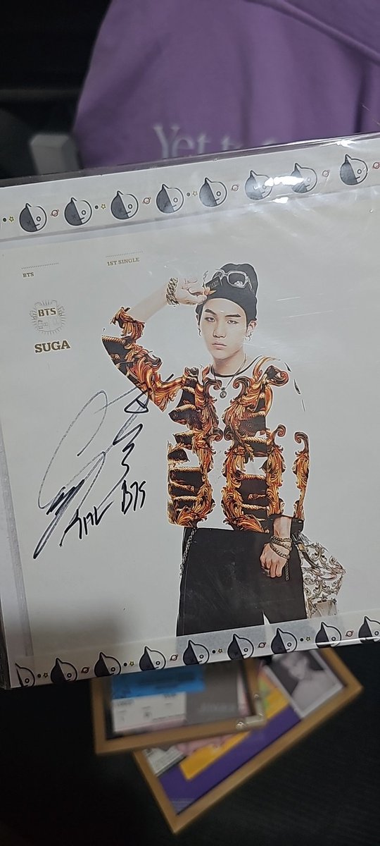 ililynet's tweet photo. ‼️✨️Decluttering Sale ✨️‼️#movingoutsale
#bts #btsarmy #btsmerch #foryou #foryoupage #forsale #WTS #LFB
DM or Comment to Claim
Might shipped via JnT after new year
If SDD Dec 26
If someone is interested QYOP
Suga Signed Album page 2Cool 4Skool https://t.co/l5LuowsDCA
