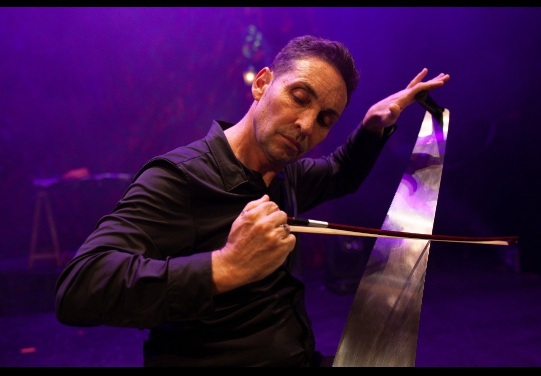 JavierBotia's tweet image. ¿Quién me iba a decir que acabaría siendo un virtuoso del serrucho?