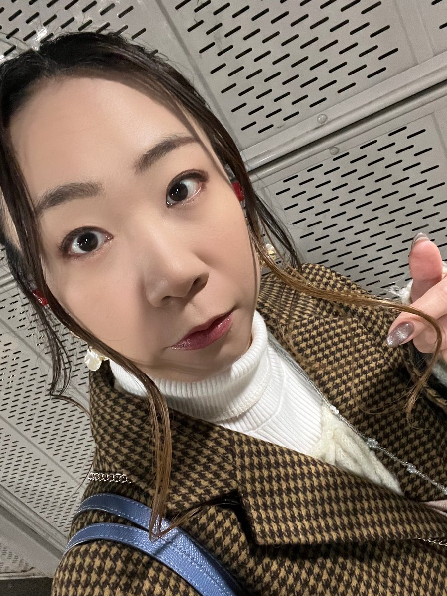 zen_1223you's tweet photo. どーもみなさんご無沙汰です。
元気に仕事してますよー🤗

おかげさまで無事Lv.37を卒業し、本日よりLv.38の履修が始まりました！
まだまだです、学びしかない日々！
昔みたい��直接会える日は圧倒的になくなってしまったけど、どうかまた私を近くに感じてもらえるように、頑張ります！ https://t.co/SsM76OqG3v