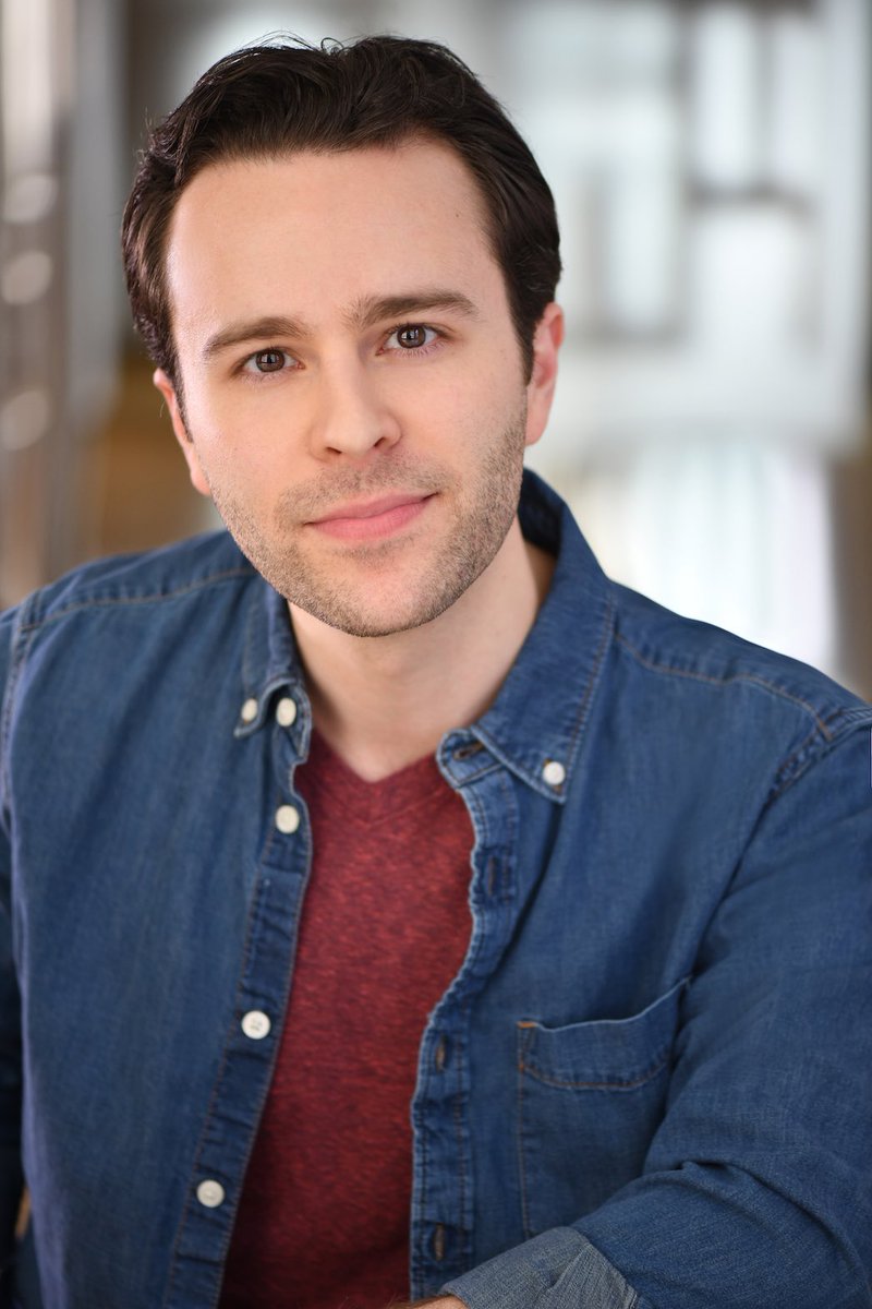 theactoraustin's tweet photo. Two-fold intention: (1) Remind myself &amp; my circles that I’m an actor &amp; have more stories to tell. (2) Every several posts is a headshot &amp; my Type-A personality had to finish the year w/ this pattern. #AustinMichael #Actor #ActorsLife #Headshots #MaurizioBacci #BabaldiPhotography https://t.co/tpSu5izrj9