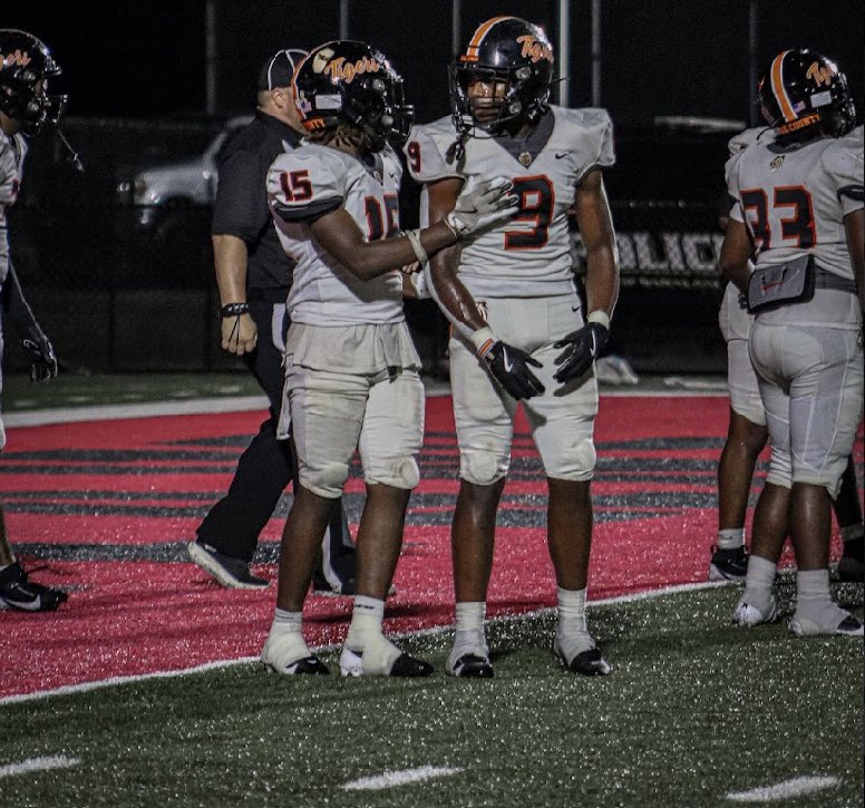 9Dynasty_'s tweet photo. @HawksFootball My number 1️⃣ choice 
As of right now👀, but recruitment still open 100% #AGTG #BLESSED 🙌
@CoachPowellHC https://t.co/PyPJBIiiez