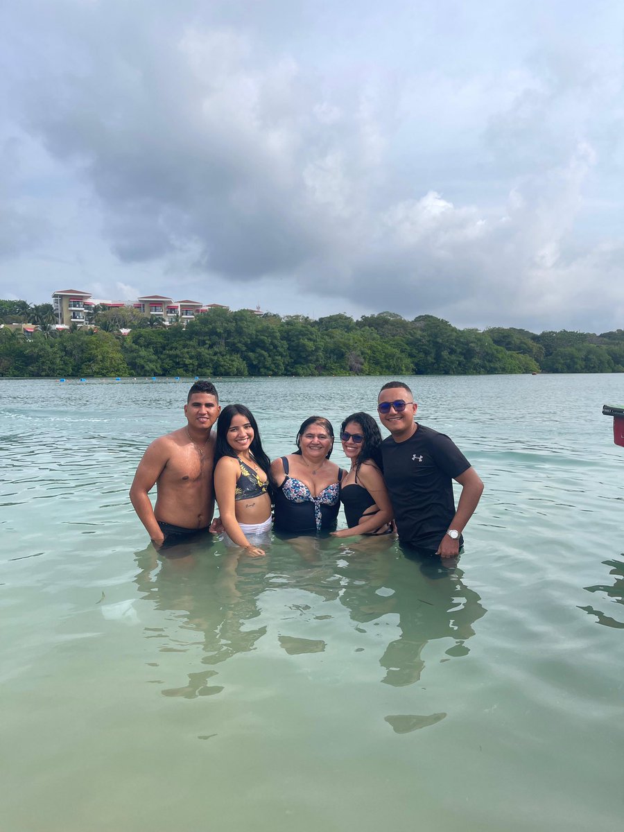 heyserodriguez's tweet photo. 🏝☀️🌊 https://t.co/TYBb1tC3TW