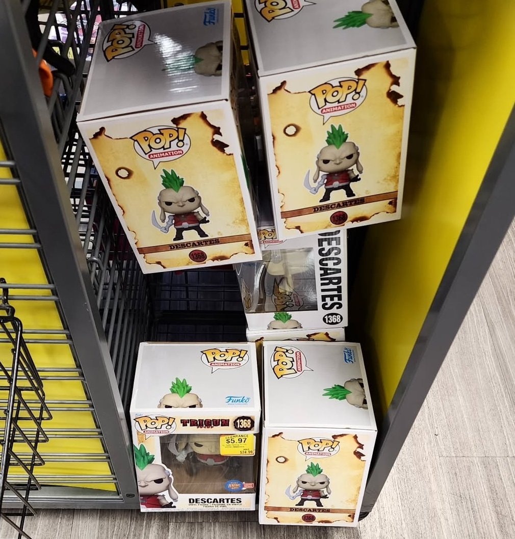 LVFunkoholics's tweet photo. Gamestop is running a buy 1 get 2 Holiday Clearance deal. Clearance items availability may vary depending on store location. Pros get 3 free.

#Clearance #clearancefind #funko #Pops #clearancefinds #anime #starwars #gamestop #xmas #christmasgifts #Christmas https://t.co/lXuif55EHY
