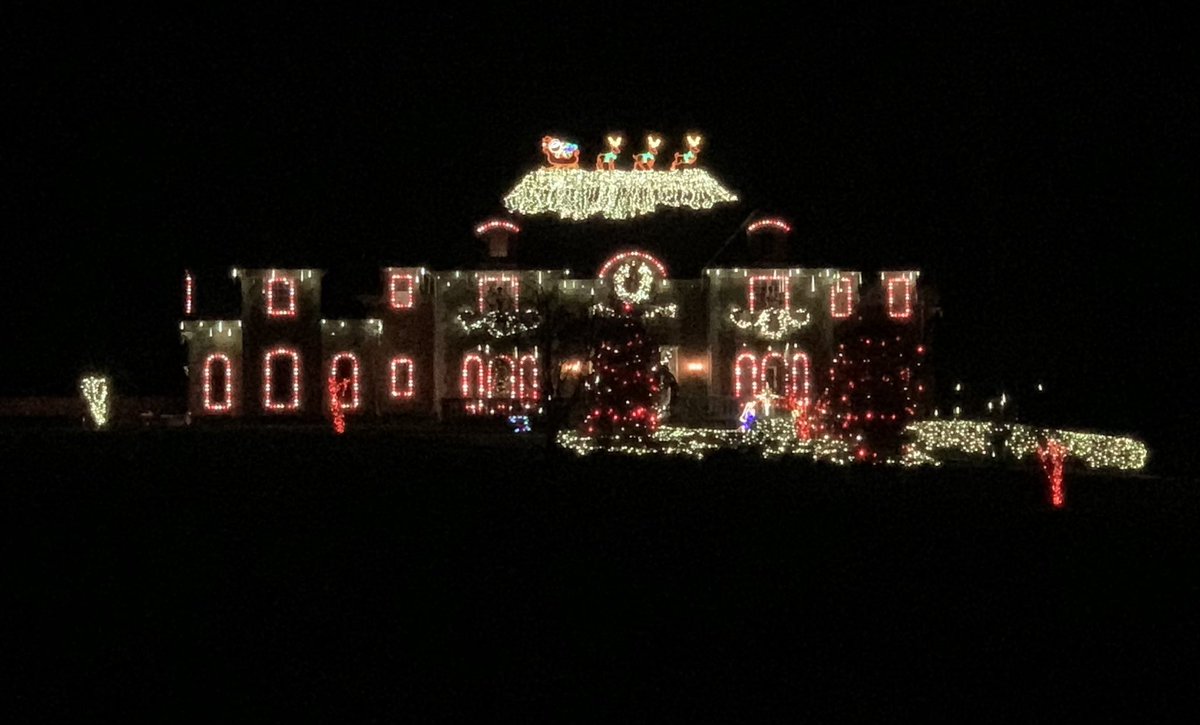 Another from Somerset, KY. Devotion to light, home and Christmas extravagance.