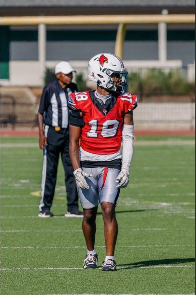 #AGTG after a conversation with Coach Campbell I am blessed to receive my 1st offer from the Birmingham Cardinals <a href="/BirminghamCards/">Birmingham Cardinals</a> <a href="/CoachHammettSEB/">Anthony Hammett</a> <a href="/CoachAnthonySr/">Jason Anthony</a> <a href="/SEBFBCOACH/">Jared Zito</a> <a href="/RecruitGeorgia/">Recruit Georgia</a> <a href="/TrainingApex/">Trainer for the underrated (Coach Rigue)</a>