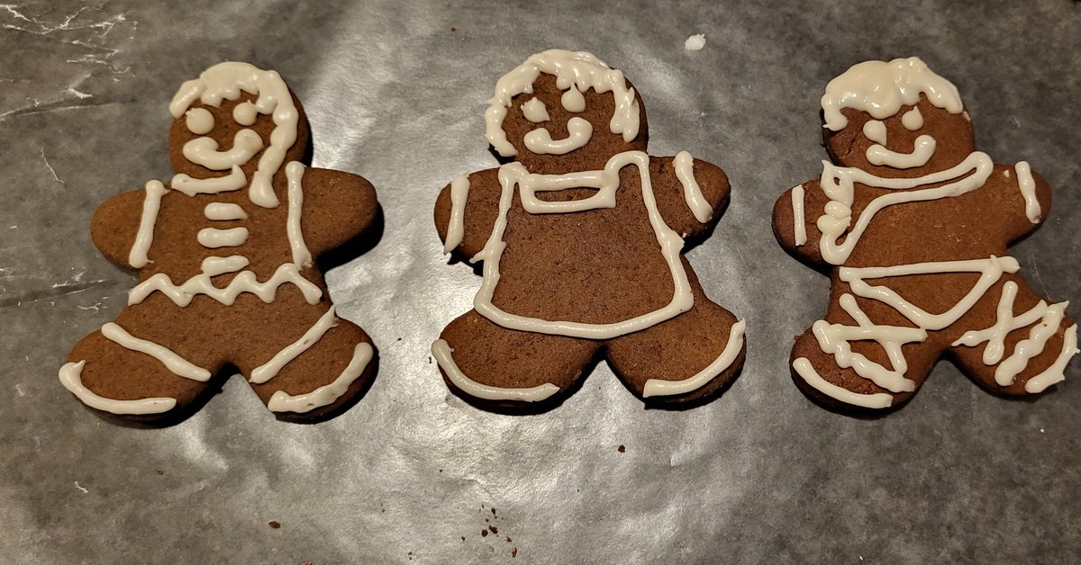 Laddess865's tweet photo. Attempted to make Ranma gingerbread cookies
I already ate Ryoga lol
#Ranma12 #RanmaSaotome #AnimeCookies #GingerbreadArt #GingerbreadCookies #AnimeThemedFood #FestiveBaking #Christmas2024 #AnimeFestiveArt #ryoga #ryogafanart #rumikotakahashi #ranma #AkaneTendo #pchan #ranma2024 https://t.co/ahcxzKNvLH