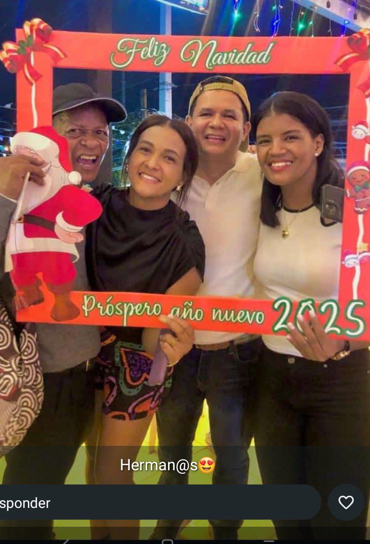andersonmonteRD's tweet photo. Fiesta navideña entre amigos 2024. https://t.co/LTR3T47AcB