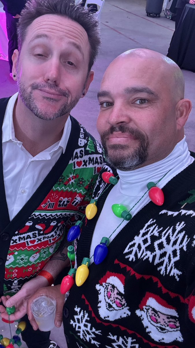 marcel_cameraop's tweet image. We out here trying to function… #holidayparty #christmas party #helinet #helinetaviation happy holidays to everyone and happy new year