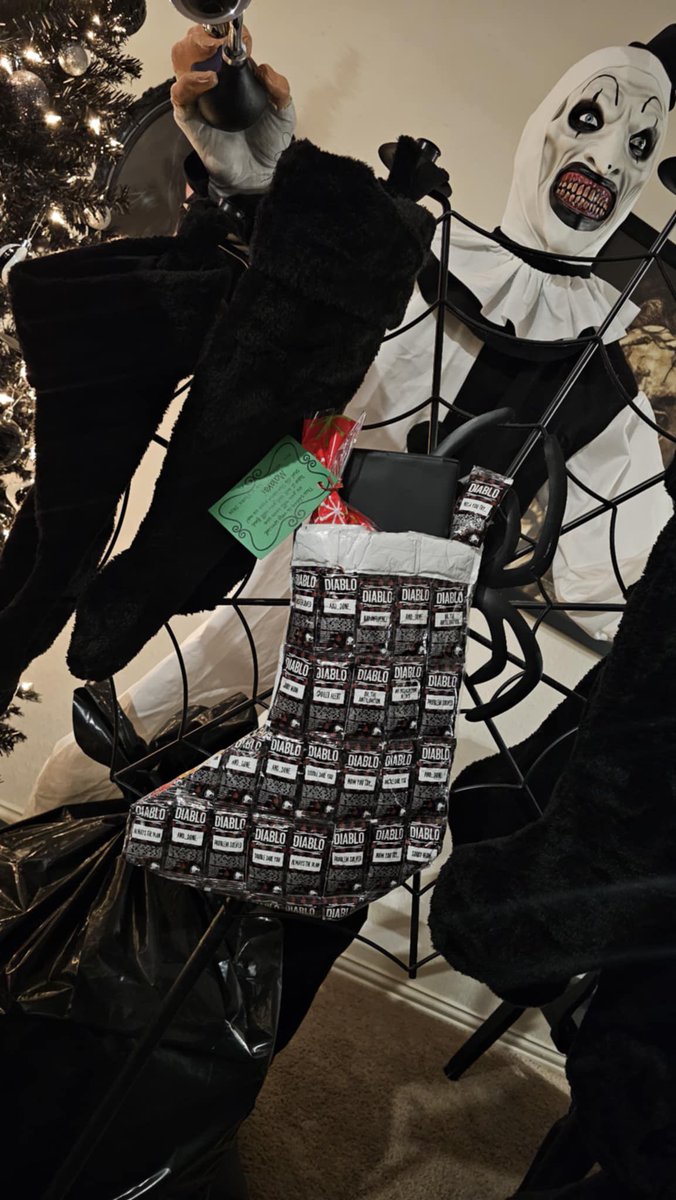 Yo <a href="/tacobell/">Taco Bell</a>  send me gift cards to fill my Diablo stocking ?