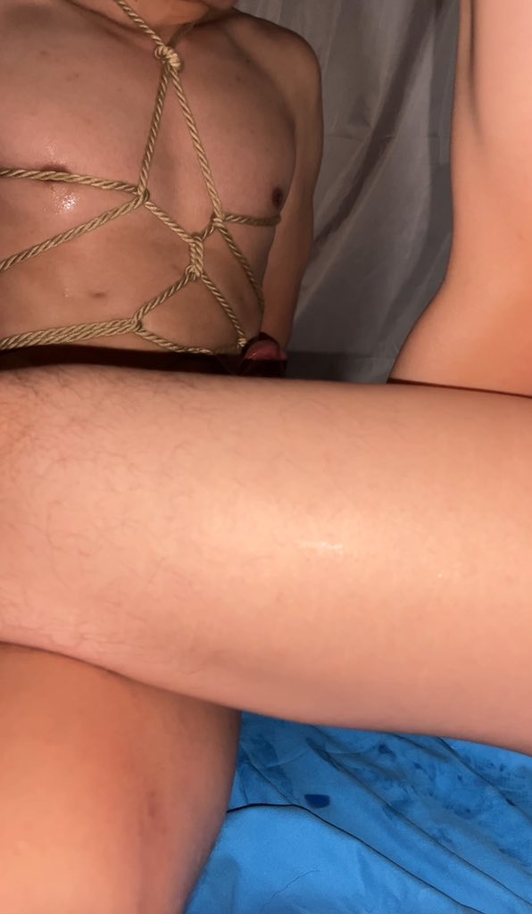LIKEBEINGFORCED's tweet photo. AM I UR FAVORITE TOY? https://t.co/paqo2Pb1u9