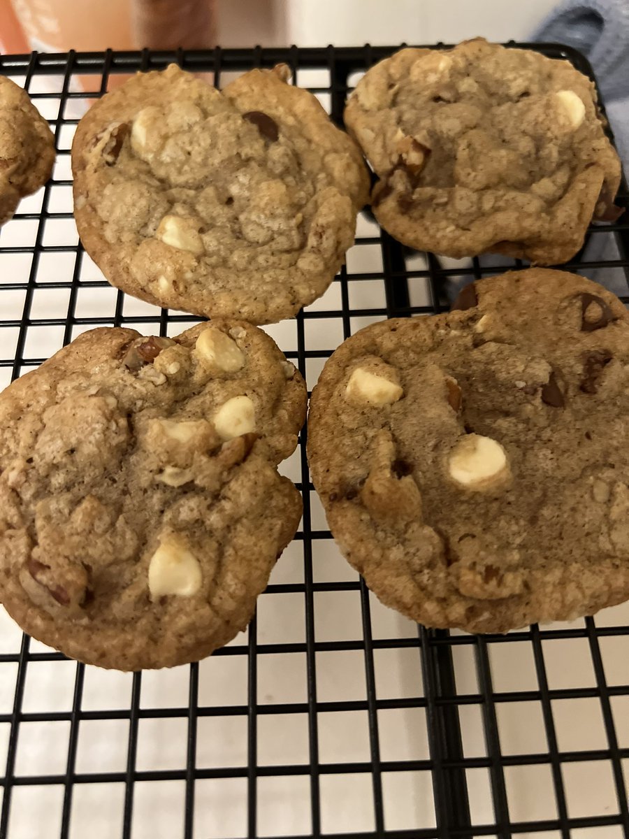 𝑺𝒉𝒂𝒏𝒏𝒂𝑩𝒂𝒏𝒂𝒏𝒂 ❤️‍🔥 tweet media