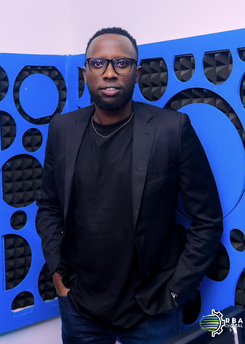 japhetiii's tweet image. Good Morning 🙌🙌 || #iyeeegoweeh

Nizere ko weekend yababereye nziza! 💪
Ikaze muri Magic Morning kuri #MagicFm 6-10am 

#YourSoundYourStyle #RbaHafiYawe