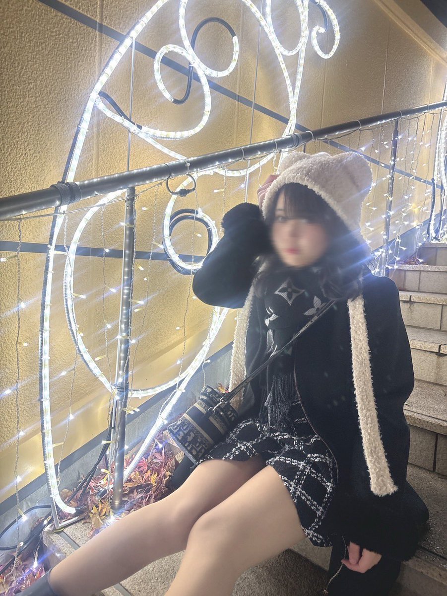 soobin__love08's tweet photo. 昨日は娘とヨンモンとダゴニャン連れてイルミネーション見てきた✨ https://t.co/HDJE1mCgp6