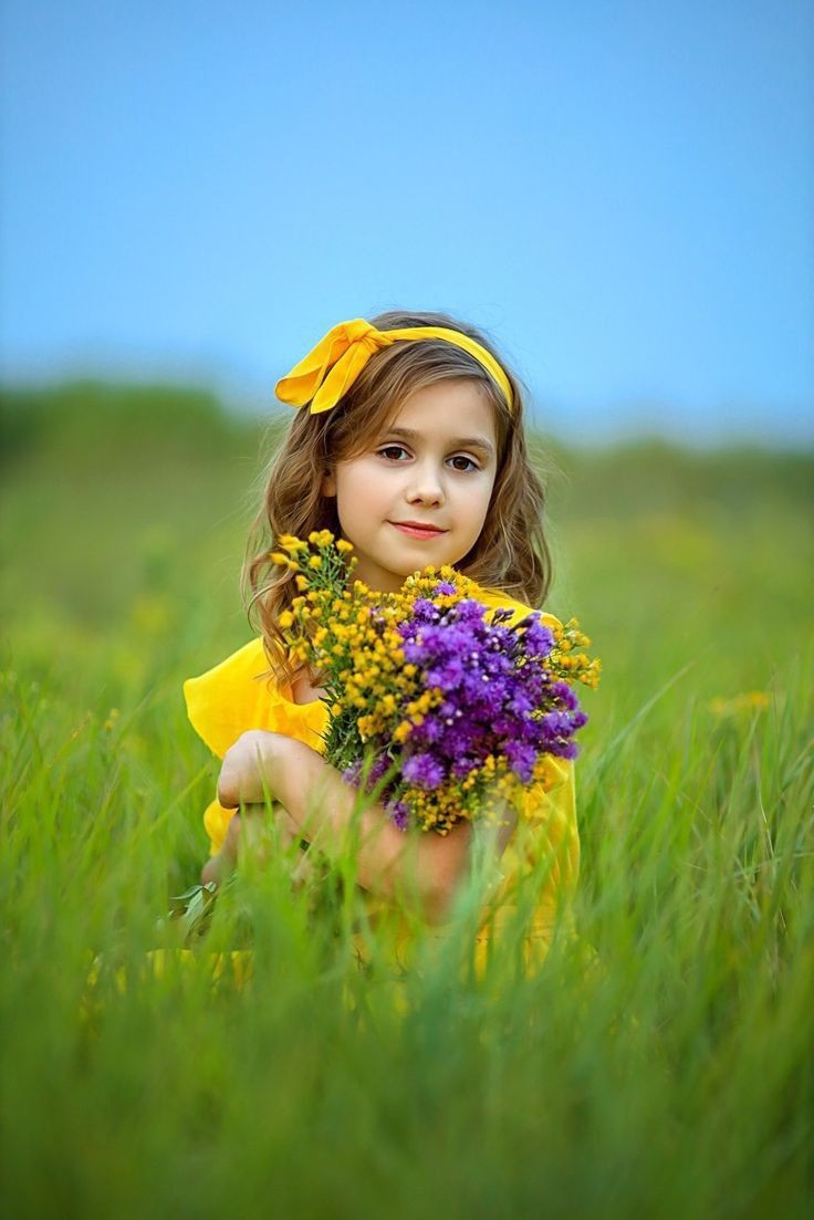 deem_sky2's tweet image. #شعوري_الان

يا صباح الخير يا وجه الصبـاح 
يا شـروق الشّمـس باول طلـتـه

النّظر في مبسـمـك قـالوا مُبـاح 
مـن عـرفـك القـلب غيّـر مـِلتــه 

#ديم_السماء✍️
#صباح_الاجواء_الحلوه
#ومضة_حرف