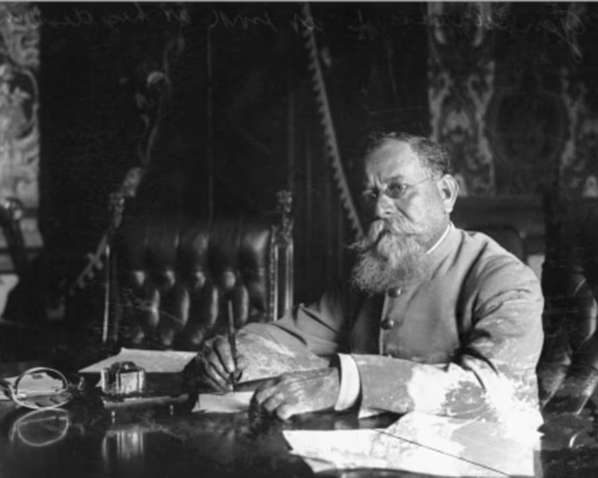 PerspectivasH11's tweet photo. El #29DeDiciembre de 1859 nace Venustiano Carranza, empresario y político mexicano que participó en la Revolución Mexicana tras el asesinato de Francisco I. Madero.
Presidente de México de manera Constitucional de 1917 a 1920, año en que fue asesinado. https://t.co/eecynGQ74d