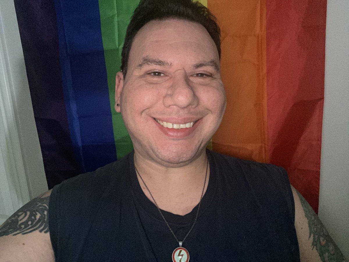 I just want to express my gratitude to all my online friends! You guys are freaking amazing and are appreciated greatly! It means a lot. I haven’t felt this great about myself in a long time! If you need a friend to talk to, feel free to reach out! I’m always here for you! 🥰🏳️‍🌈