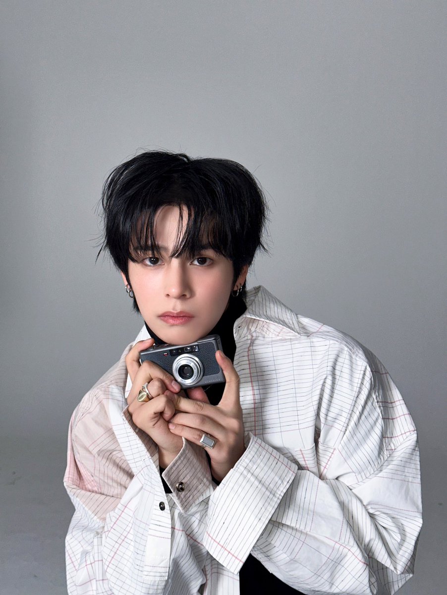 CRAVITY_twt's tweet photo. 찰칵찰칵📷
#세림 #코스모폴리탄 https://t.co/7s99ciJ1cL